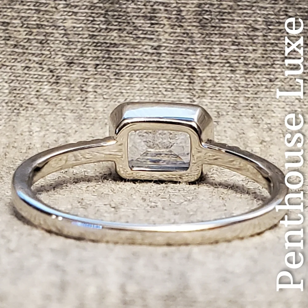 SOLID 925 Sterling Silver Blue Topaz Ring - Picture 3 of 5